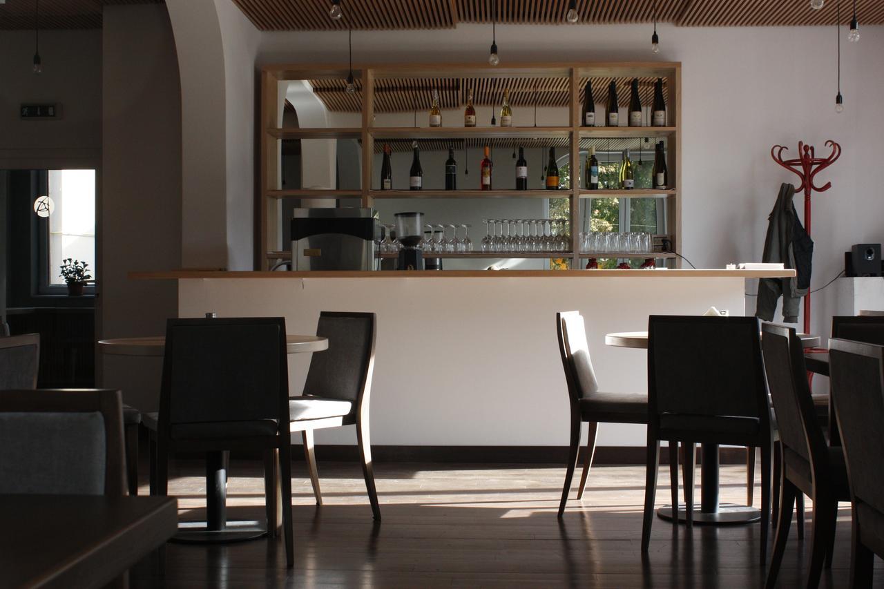 The Zen Hotel - Posticum Oradea Bagian luar foto
